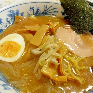 もやし入り　みそラーメン